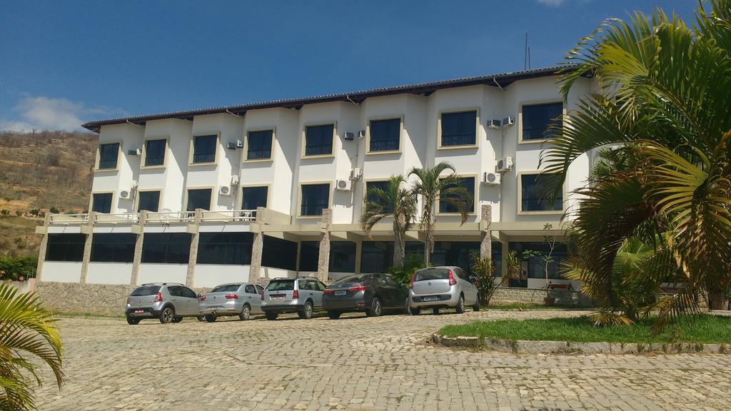 Pousada Das Araras Itaobim Exterior photo
